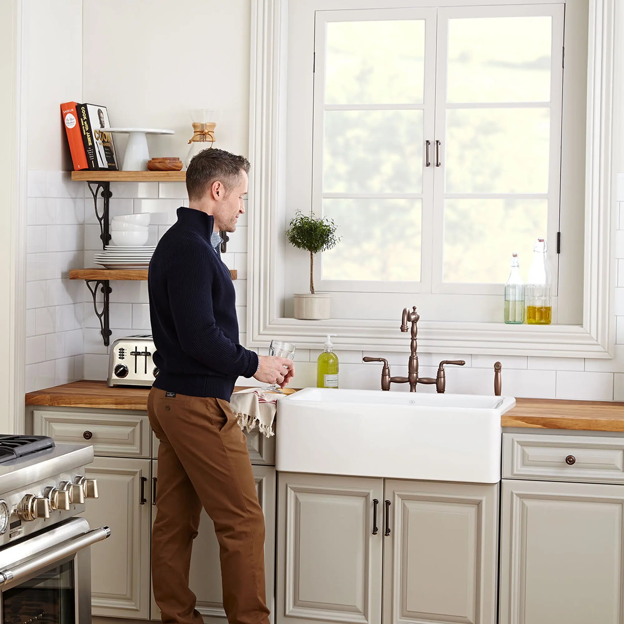 Hillside 30 Inch Kitchen Sink // CANVAS WHITE // 105452_L-D20066030415_02_CDNwebp.webp