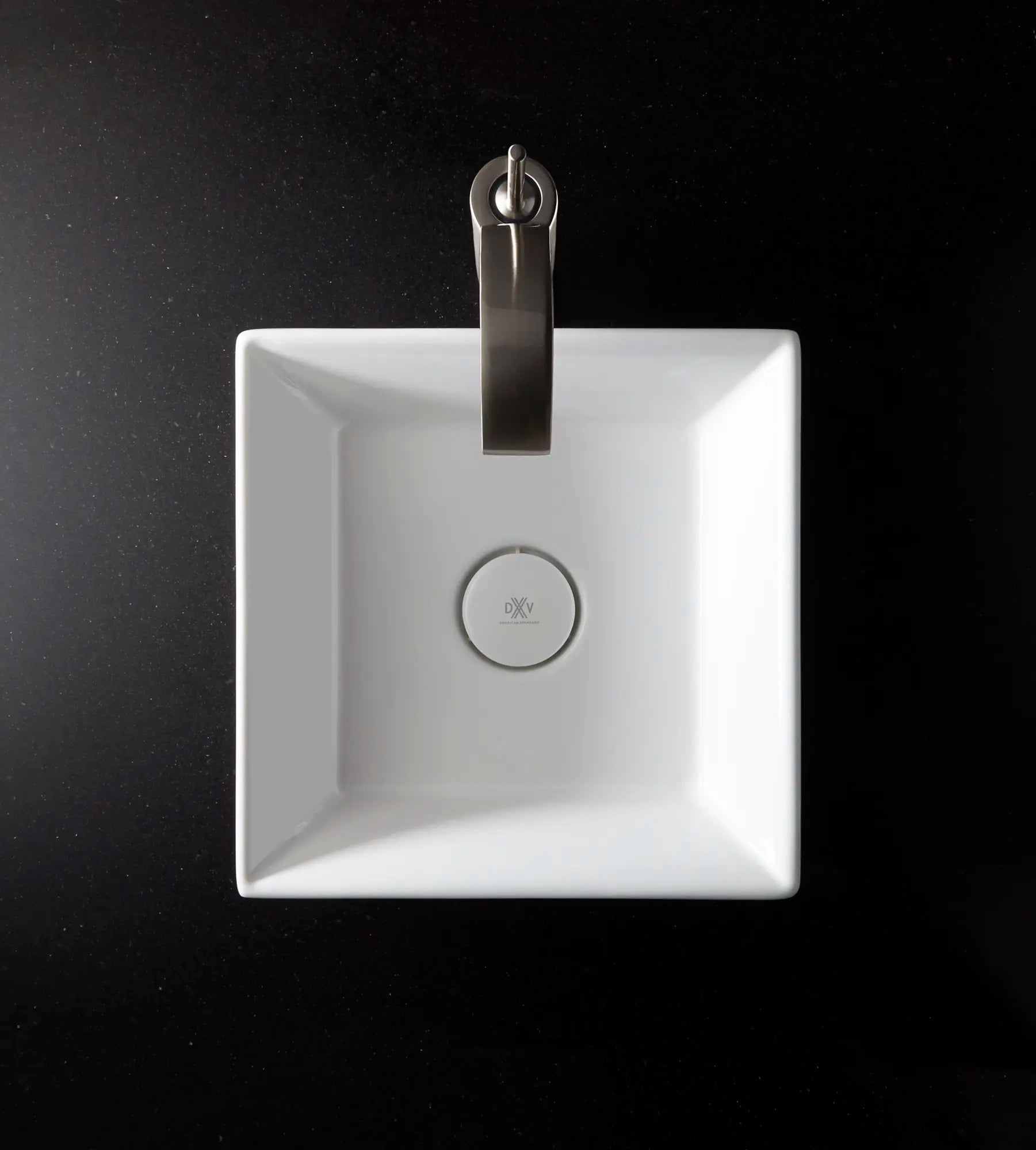 POP® Square Vessel Sink // CANVAS WHITE // 159919_B_D20085015415_01_CDNwebp.webp