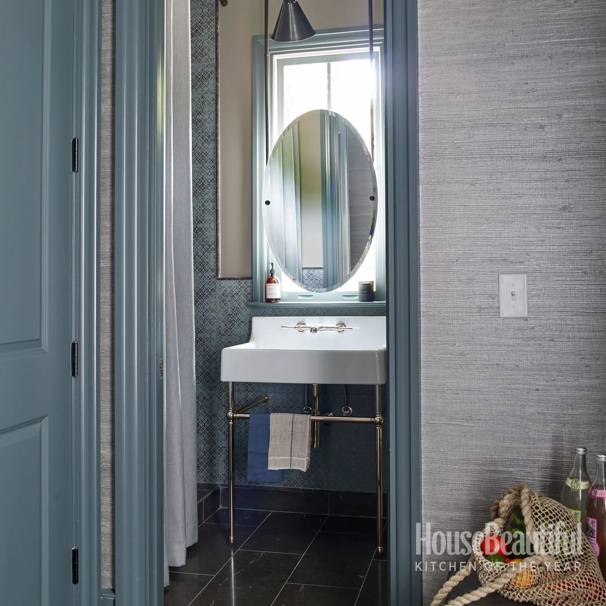 Oak Hill® 30 in. Console Legs // PLATINUM NICKEL // 160262_D21411030150_0_CDNwebp.webp