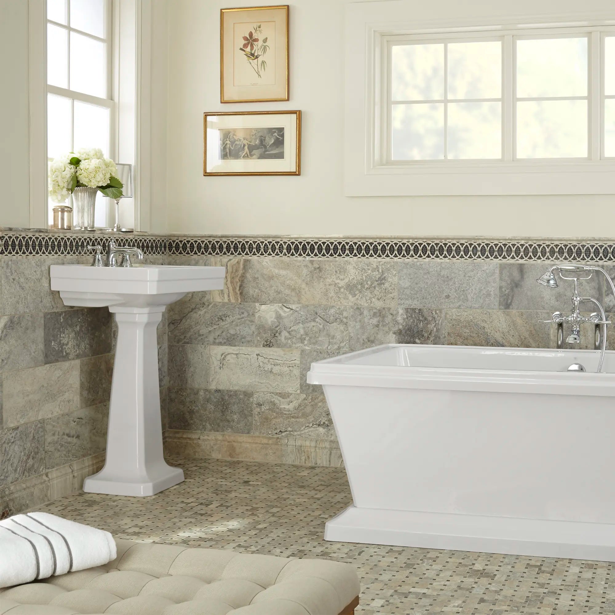 Fitzgerald Pedestal Sink Top, 3-Hole with Pedestal Leg // CANVAS WHITE // 268292_C_D20030800.415_D35102800.100_D62645004.415_D35102950.100_0_CDNwebp.webp