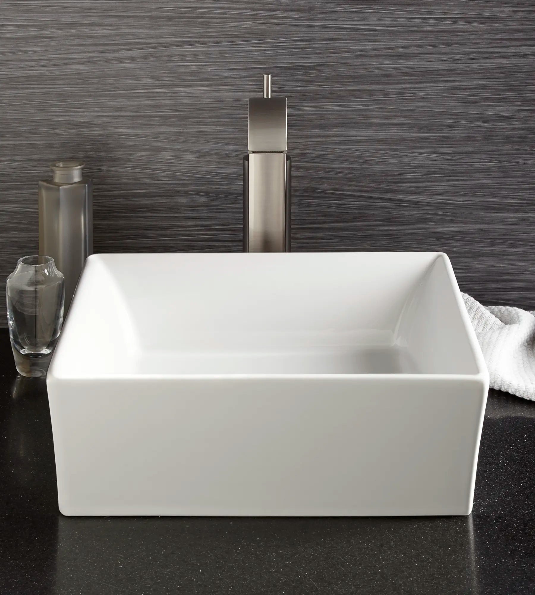 Vessel Faucet // BRUSHED NICKEL // 40503_B_D35100150144_01_0_CDNwebp.webp