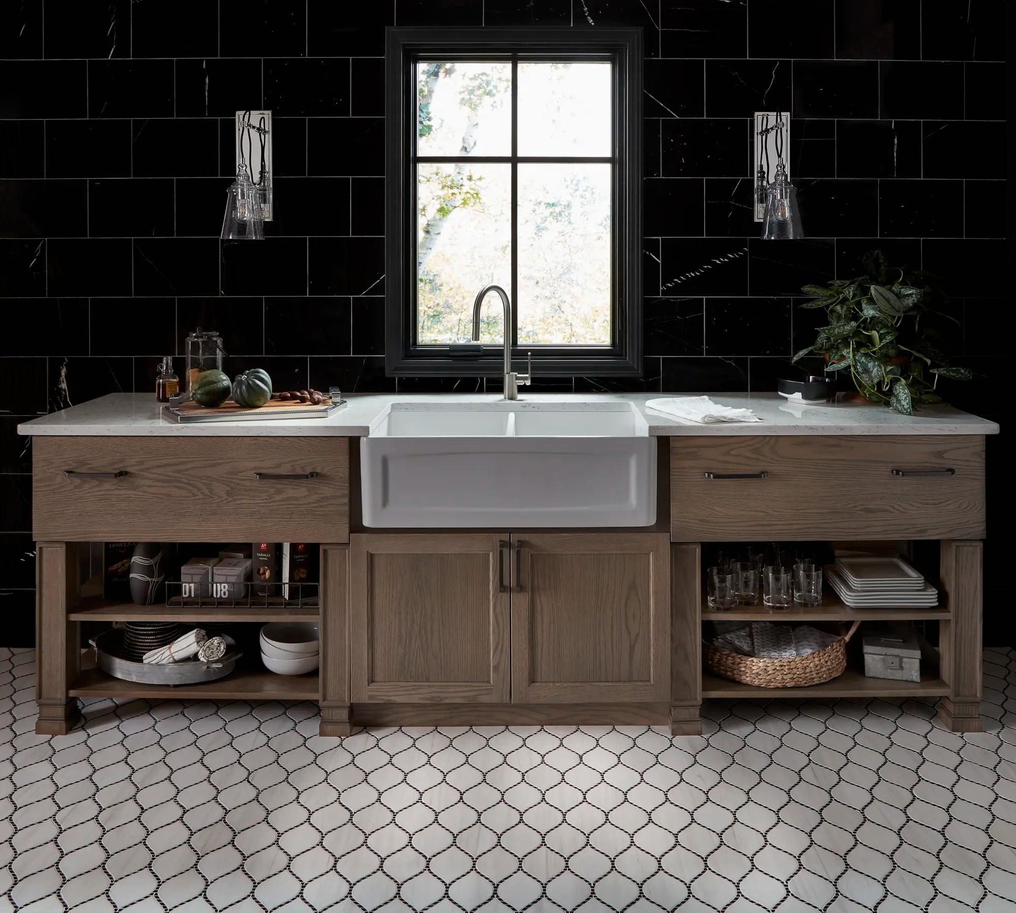 Hillside® 33 In. Apron Kitchen Sink With Center Drain Hillside® 33 In. Apron Kitchen Sink With Center Drain