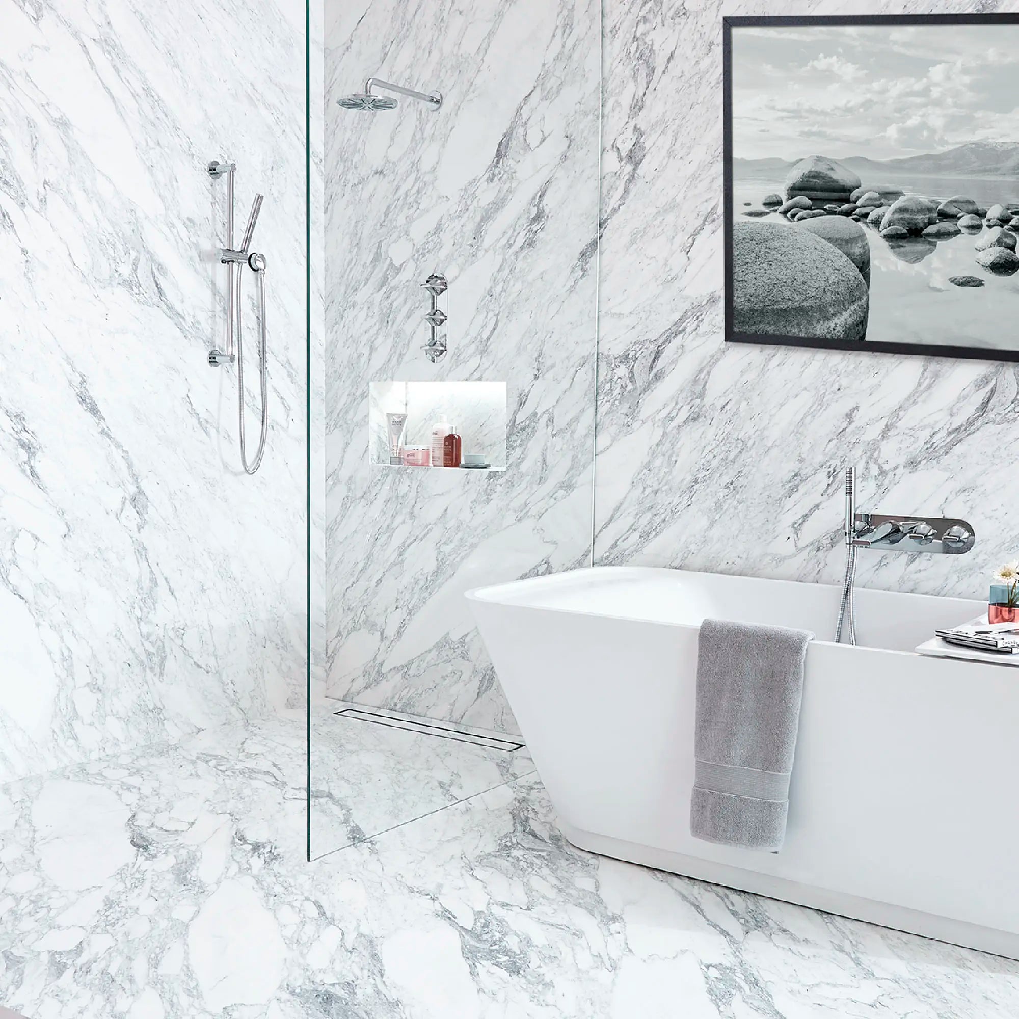 DXV® Modulus Single Function 7.5 in. Round Showerhead // POLISHED CHROME // 84939_B-D35120981100_CDNwebp.webp