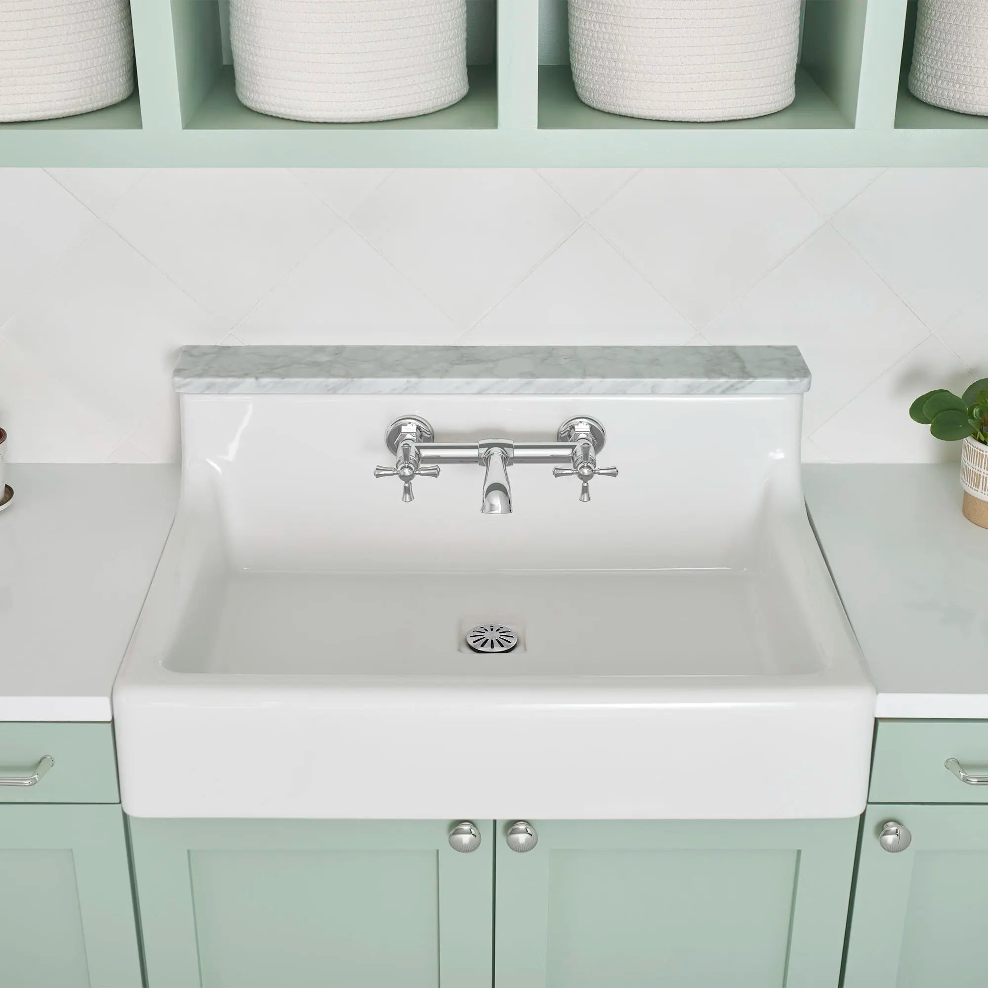 Oak Hill® 30 in. Marble Shelf // CARRARA MARBLE // 85176_B-D35155470.100_D20155002.415_D19006000.550_CDNwebp.webp