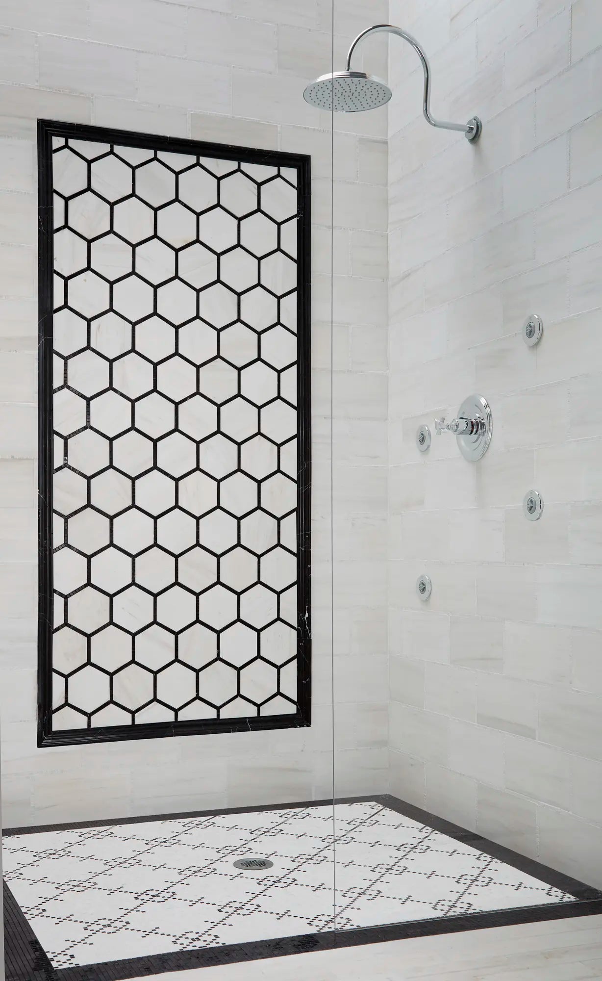 Transitional Floor Mount Bathtub Faucet With Randall Cross Handles // PLATINUM NICKEL // 86119_B-D35700110100_CDNwebp.webp