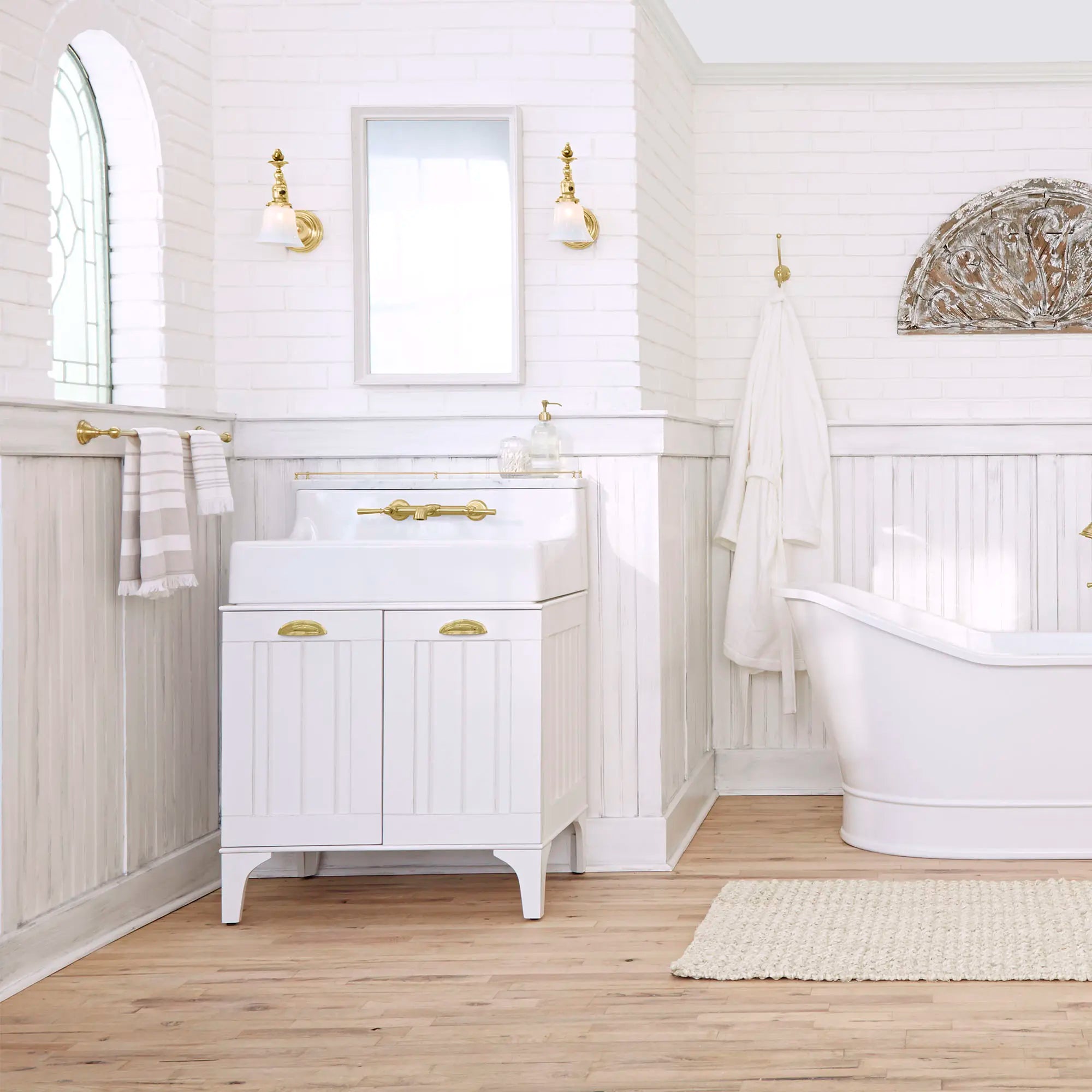 Oak Hill® 18 in. x 30 in Mirror // WHITE OAK // 89696_C-D19005000620_CDNwebp.webp