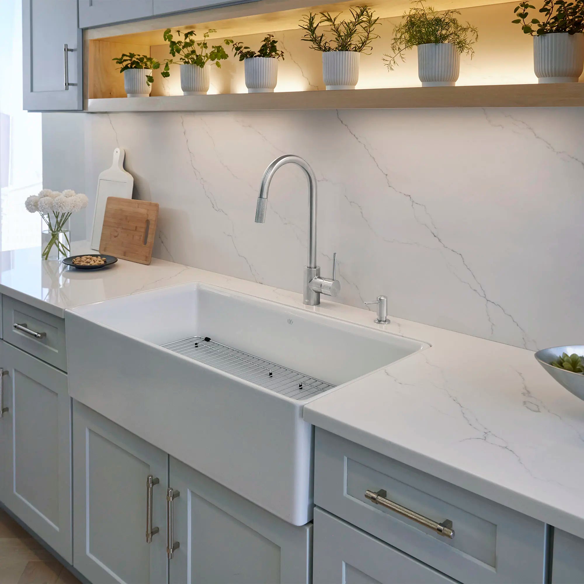 Etre® Single Handle Pull-Down Kitchen Faucet with Lever Handle // ULTRA STEEL // 96994_D35404300355_1_DETAIL_CDNwebp.webp